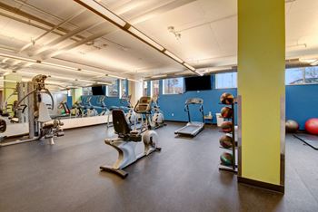 24/7 Fitness center